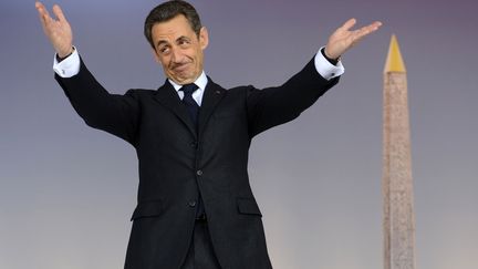 J-21 Le pr&eacute;sident candidat Nicolas Sarkozy en meeting place de la Concorde &agrave; Paris, le 15 avril 2012. (ERIC FEFERBERG / AFP)