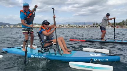 Un évènement qui a permi la découverte et l'expérimentation de ce sport aquatique à une trentaine de personnes valides eou pas. (Ariane Masseglia-FTV)