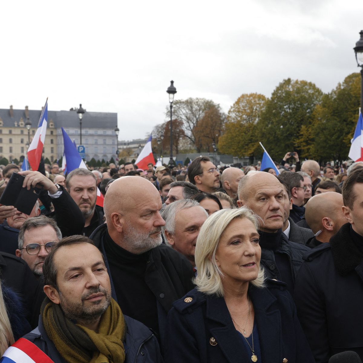 Rassemblement national : pour la première fois depuis 1984, les Français  sont plus nombreux à penser que le parti ne présente pas de danger pour la  démocratie