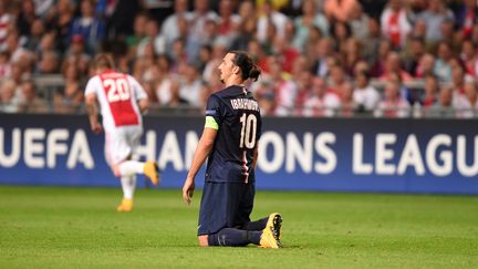 Zlatan Ibrahimovic n'avait pas permis au PSG de débuter sa C1 par une victoire contre l'Ajax (1-1) (EMMANUEL DUNAND / AFP)