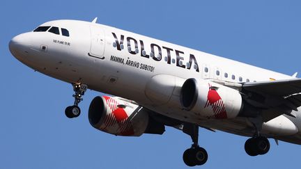 Un avion de la compagnie low-cost espagnole Volotea. (ALBERTO LO BIANCO / IPA-AGENCY.N / MAXPPP)