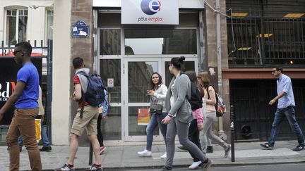 Une agence Pôle empoloi de Paris, en juin 2019. (SERGE ATTAL / ONLY FRANCE / AFP)