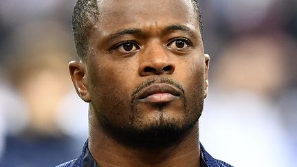 Patrice Evra lors d'un match de l'équipe de France contre la Suède, au Stade de France, à Saint-Denis (Seine-Saint-Denis), le 11 novembre 2016. (FRANCK FIFE / AFP)