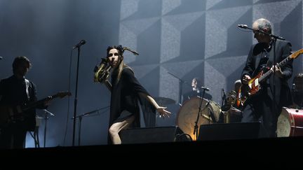 PJ Harvey a envoûté le public de Rock en Seine grâce à son imposante présence scénique.
 (Gilles Scarella / Studio FTV)