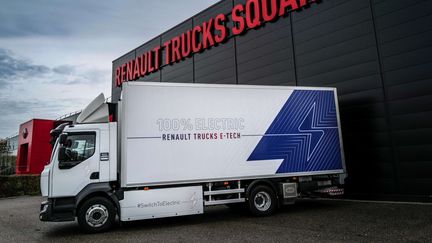 Renault Trucks E-Tech D Electric, camion 100% électrique. (OLIVIER CHASSIGNOLE / AFP)