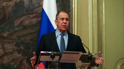 Le ministre russe des Affaires étrangères, Sergueï Lavrov, lors d'une conférence de presse à Moscou, le 26 avril 2022. (MAXIM SHIPENKOV / POOL / AFP)