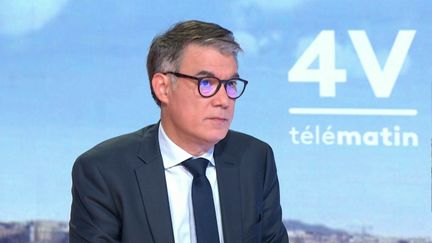 Olivier Faure, premier secrétaire du Parti socialiste, était l'invité des "4 Vérités" mardi 17 décembre.