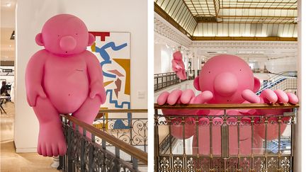 Les sculptures géantes de Monsieur Rose et une peinture signée Philippe Katerine installées au Bon Marché Rive Gauche pour l'exposition Mignonisme, février 2022&nbsp;&nbsp; (Courtesy of Bon Marché)