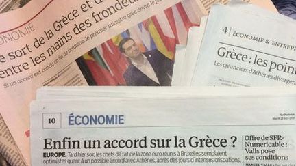 Le feuilleton grec à la Une de la presse. (DR)