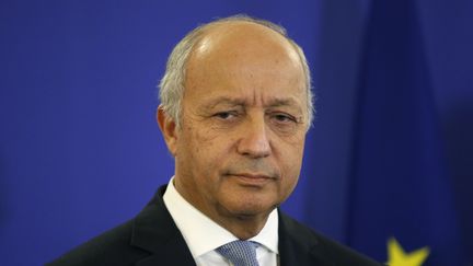 Laurent Fabius lors d'une conférence de presse, à Paris, le 11 janvier 2016. (PATRICK KOVARIK / AFP)