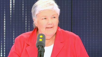 Jacqueline Gourault, ministre auprès du ministre de l'Intérieur, était l'invité de franceinfo. (FRANCEINFO)