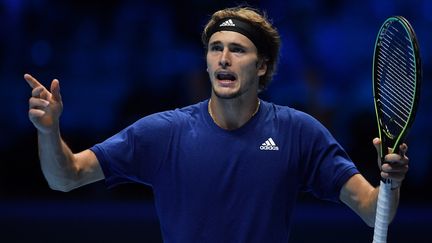 Alexander Zverev lors de son match face à Daniil Medvedev, le 16 novembre 2021, à Turin. (MARCO BERTORELLO / AFP)