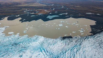 Vue aérienne du glacier Skaftafell, en Islande (illustration). (MICHAEL PORTILLO / ONLY WORLD)