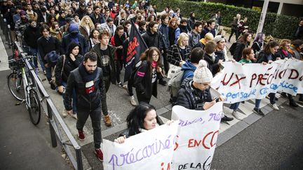 Manifestation étudiante contre la précarité, à Lyon, le 26 novembre 2019. (P.DUBUIS / MAXPPP)