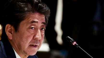 Le Premier ministre japonais Shinzo Abe le 4 novembre 2019, en Thaïlande. (ANTON RAHARJO / ANADOLU AGENCY)