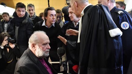 Bernard Preynat, lors de son procès devant le tribunal de Lyon, le 13 janvier 2020.&nbsp; (PHILIPPE DESMAZES / AFP)