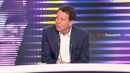 Geoffroy Roux de Bézieux, président du Medef, était mercredi 1er juin l’invité du 8h30 franceinfo.&nbsp; (FRANCEINFO / RADIOFRANCE)