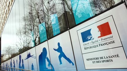 Le ministère des Sports a en partie été visé par une lettre du Collectif des championnes et des champions français contre la nouvelle réforme de retraite des sportifs de haut niveau. (LOIC VENANCE / AFP)