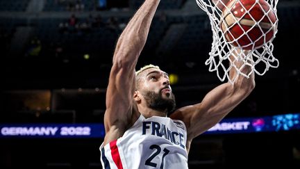 Rudy Gobert lors de la rencontre de l'Eurobasket face à la Hongrie, à Cologne, le 4 septembre 2022 (MAXPPP)