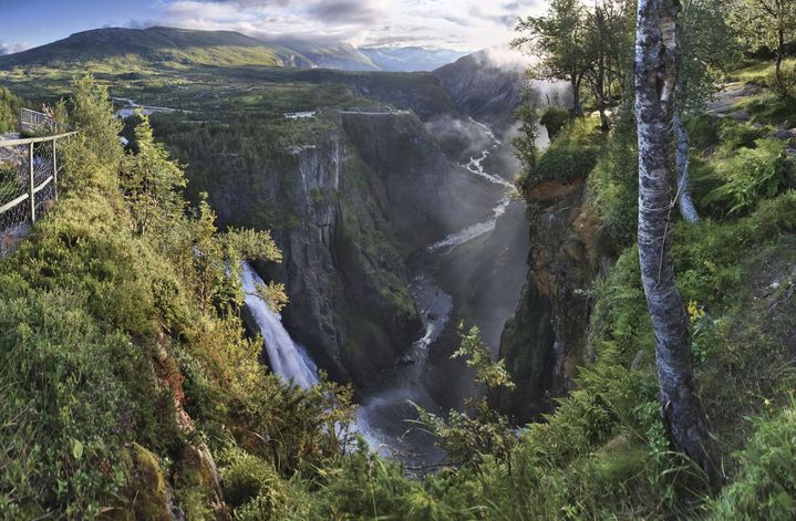 Vue en plan large d'une matin&eacute;e &agrave; M&aring;b&oslash;dalen, Eidfjord, dans le Comt&eacute; de Sogn og Fjordane, en Norv&egrave;ge, le 6 ao&ucirc;t 2011. ( XIMONIC / SIMO RASANEN / WIKIMEDIA COMMONS)