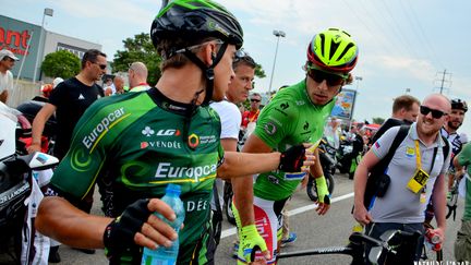 Bryan Coquard et Peter Sagan, à l'arrivée. (PICASA)