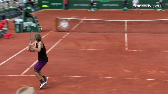 1/2 finale : Zverev nettoie la ligne d'un revers somptueux