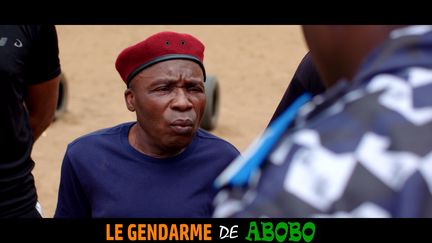 L'acteur ivoirien Michel Gohou dans une scène du film "Le Gendarme de Abobo" réalisé par le cinéaste français Anton Vassil.&nbsp; (B-MOL PRODUCTIONS)