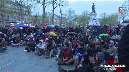 Complément d'enquête. Ras-le-bol des politiques