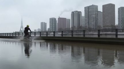 Inondations en Île-de-France : montée inquiétante de la Seine