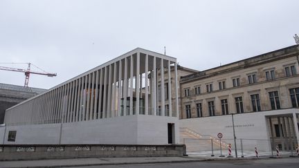 La Galerie James-Simon, réalisée par David Chipperfield et inaugurée le 13 décembre à Berlin, donne accès à l'île aux Musées. 
 (John MACDOUGALL / AFP)