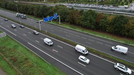 L'autoroute A1 à Estrées-Deniécourt (Somme), le 21 septembre 2023. (FRED HASLIN / LE COURRIER PICARD / MAXPPP)