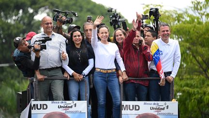 La cheffe de l'opposition vénézuélienne, Maria Corina Machado, assiste à une manifestation pour protester contre les résultats de l'élection présidentielle, à Caracas (Venezuela), le 3 août 2024. (FEDERICO PARRA / AFP)