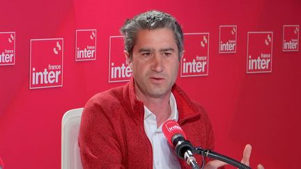 François Ruffin sur France Inter, jeudi 28 avril 2022. (FRANCE INTER / RADIO FRANCE)