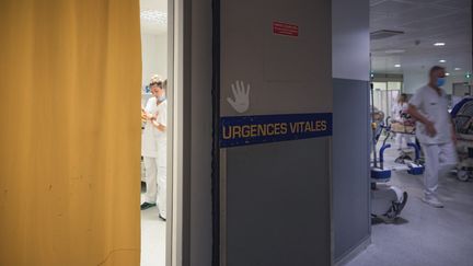 Le service des urgences à l'hôpital de Perpignan (Pyrénées-Orientales), le 4 juillet 2022. (ARNAUD LE VU / HANS LUCAS / AFP)