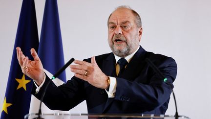 Le ministre de la Justice, Eric Dupond-Moretti, s'exprime d'une conférence de presse à Paris, le 5 janvier 2023. (LUDOVIC MARIN / AFP)