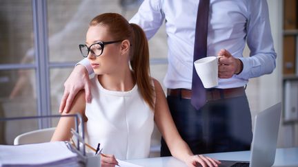 Depuis le 13 octobre 2017, de nombreuses personnes dénoncent sur les réseaux sociaux le harcèlement sexuel dont&nbsp;elles ont été victimes. (GETTY IMAGES)