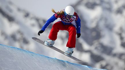 La Fran&ccedil;aise Chlo&eacute; Trespeuch termine 3e en snowboardcross, le 16 f&eacute;vrier 2014 &agrave; Sotchi.&nbsp; (JAVIER SORIANO / AFP)