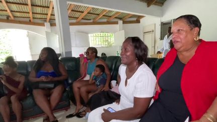 Teddy Riner a ramené la médaille d'or à la maison pour la quatrième fois, vendredi 2 août, suscitant l'admiration et la fierté de sa famille en métropole et en Guadeloupe.