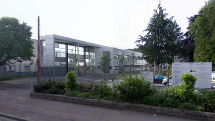 Depuis&nbsp;le début du mois de&nbsp;septembre 2016, trois épisodes de violences se sont produits aux abords du lycée professionnel Hélène-Boucher, à Tremblay-en-France (Seine-Saint-Denis). (Capture d'écran Google Street View)