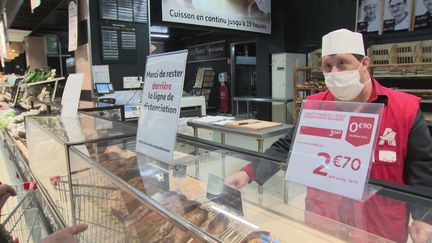 Pierre Clavé, atteint de trisomie 21 et employé dans un centre commercial de Bordeaux depuis 3 ans