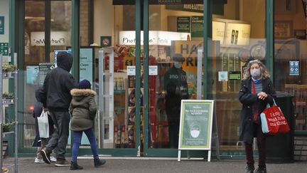 Un supermarché à Londres (Royaume-Uni) le 12 janvier 2021. (ALASTAIR GRANT / AP)