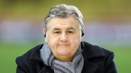 Pierre Ménès, lors d'un match entre Monaco et Bordeaux, le 2 mars 2019. (VALERY HACHE / AFP)