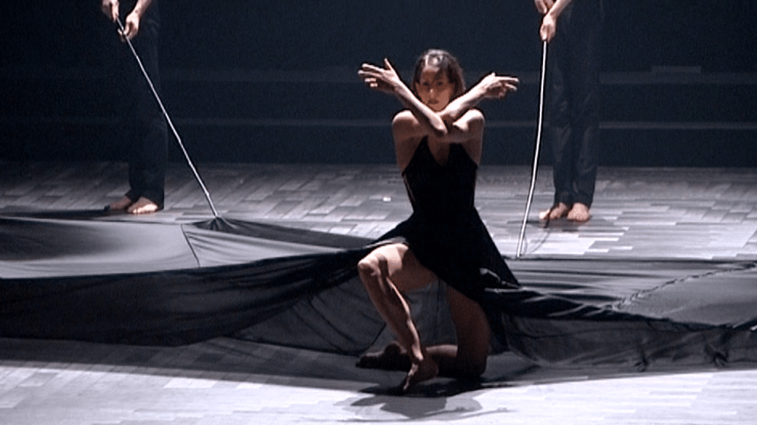 Le Ballet Du Grand Théâtre De Genève Danse Sur Le Rocher