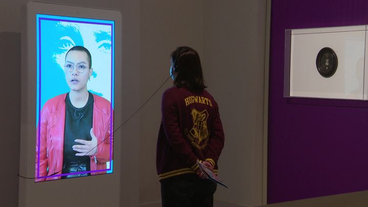 Pour monter l'exposition "Femmes Infuentes", le musée de Dreux a invité les habitants à prendre le rôle d'un conservateur (France 3 Centre Val de Loire)