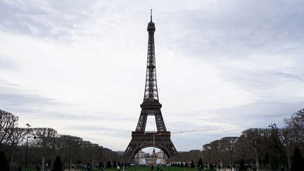 La tour Eiffel, à Paris, le 15 février 2024. (KANAME MUTO / YOMIURI / AFP)