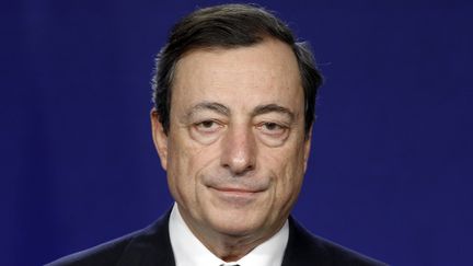 Le pr&eacute;sident de la Banque centrale europ&eacute;enne, Mario Draghi, a annonc&eacute; un nouveau programme de rachat de dette publique, jeudi 6 septembre. (SEBASTIEN NOGIER / AFP)