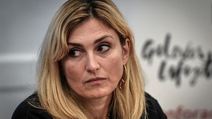 La comédienne Julie Gayet, le 3 mars 2020. (STEPHANE DE SAKUTIN / AFP)