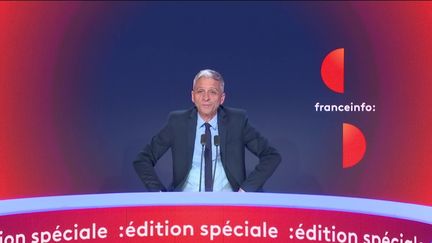 Jean-François Achilli&nbsp;présente les Informés, de 20h à 21h. (FRANCEINFO / RADIOFRANCE)