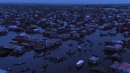 Ganvié, ville alcustre du Bénin. (France 2)