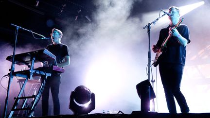 Les trois amis d'alt-J ont passé de nombreux mois en tournée ces deux dernières années, ils étaient notamment au festival Rock en Seine en 2015. (SAMUEL DIETZ / MAXPPP)